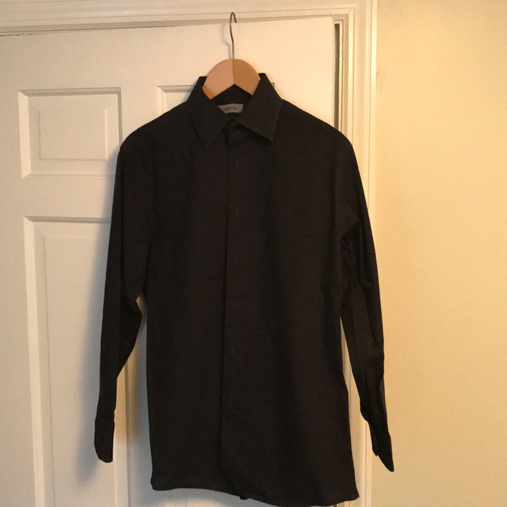 Black shirt
